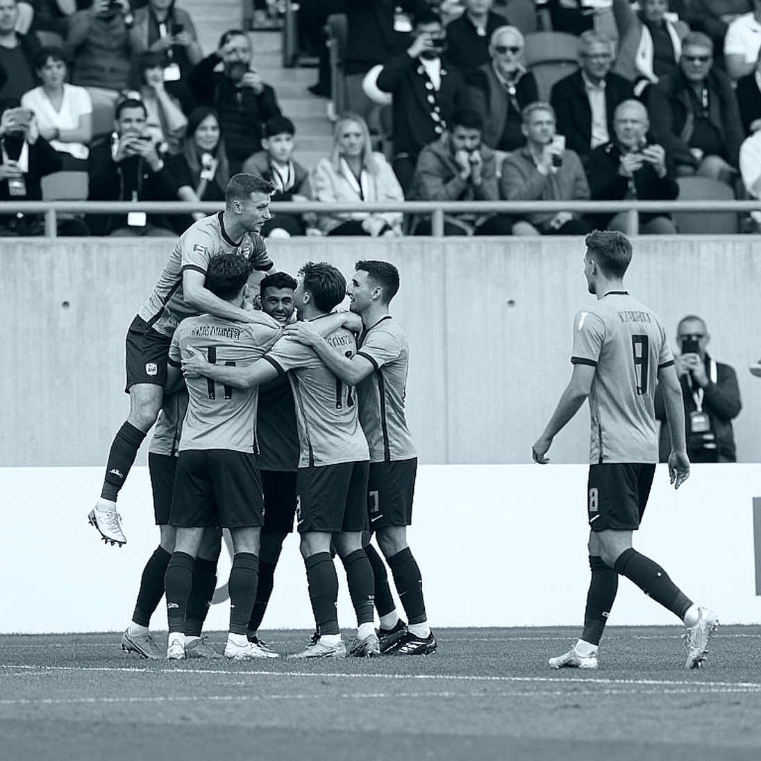 Nhật Bản 2-1 Venezuela: Cú thay người phút 46 và lỗ hổng nằm ở vị trí số 9 Nhật Bản 2-1 Venezuela: Cú thay người phút 46 và lỗ hổng nằm ở vị trí số 9