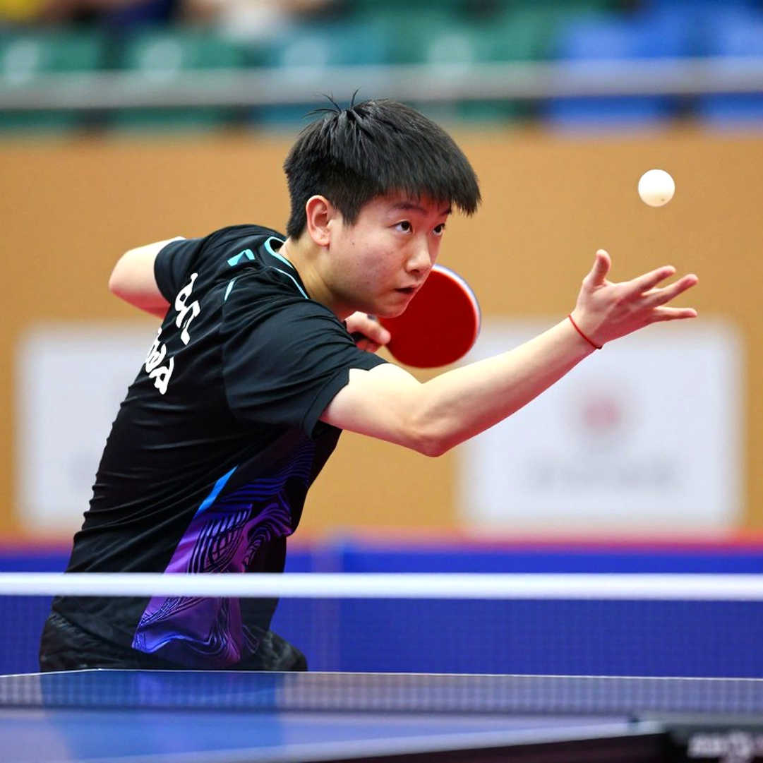 Tờ giấy trắng và ba lần kiểm chứng: đọc V-League khi không có một con số nào