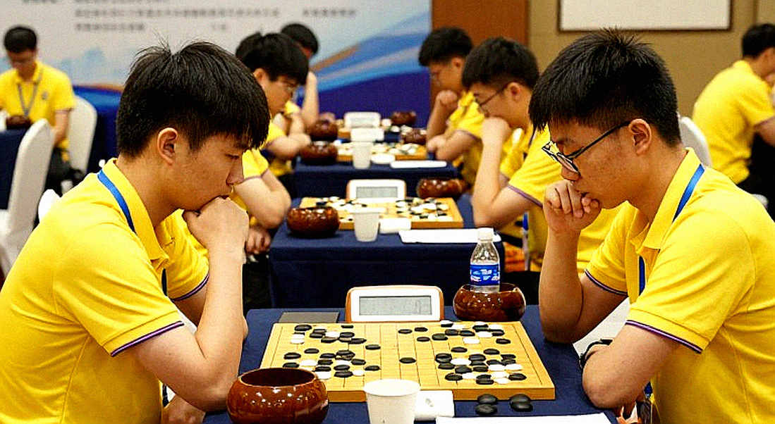 Sáu mươi phút cho Najdorf: khi lý thuyết cờ vua trở thành một nghề bảo trì