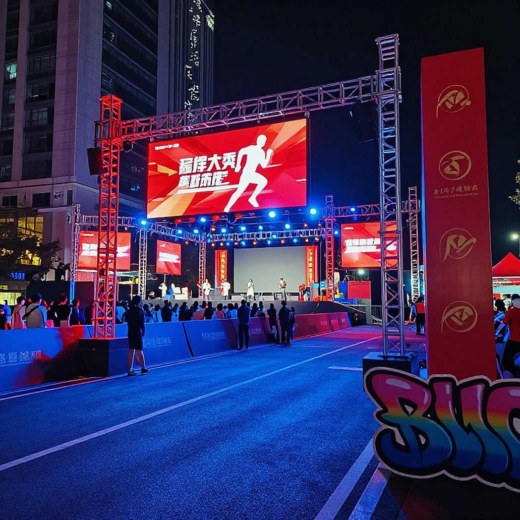 Jemma Reekie: Kỷ lục road mile châu Âu không che được khoảng trống 800m Jemma Reekie: Kỷ lục road mile châu Âu không che được khoảng trống 800m