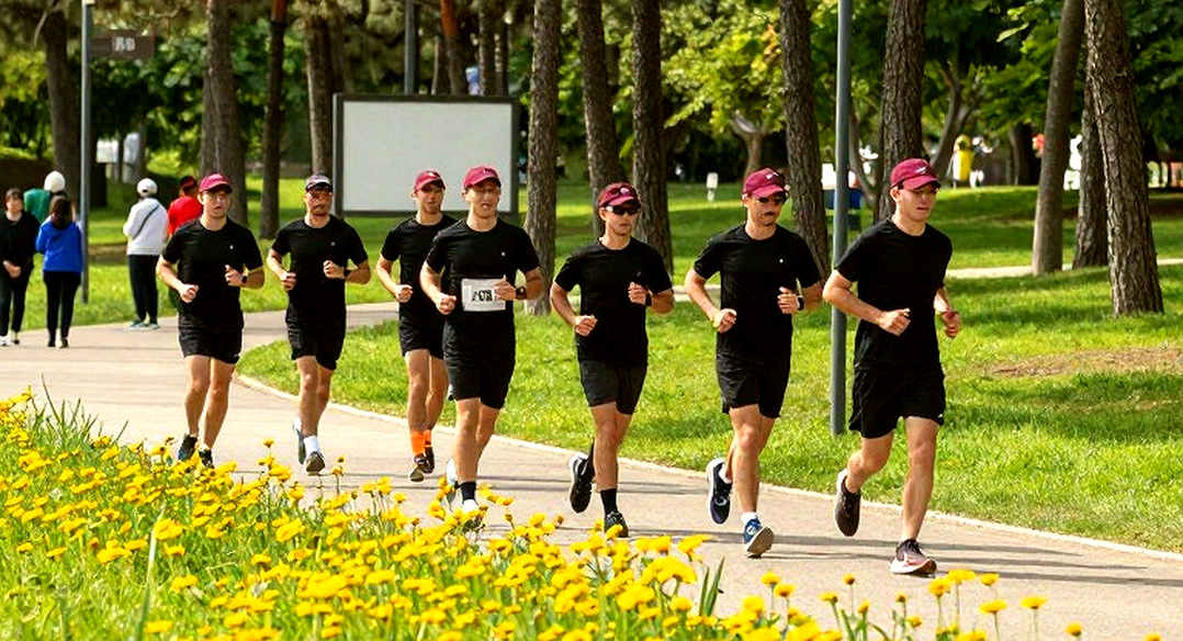 Khi sân chỉ còn ba người: Hành trình khai quật tài năng trẻ Việt Nam từ những khoảnh khắc vắng bóng đám đông