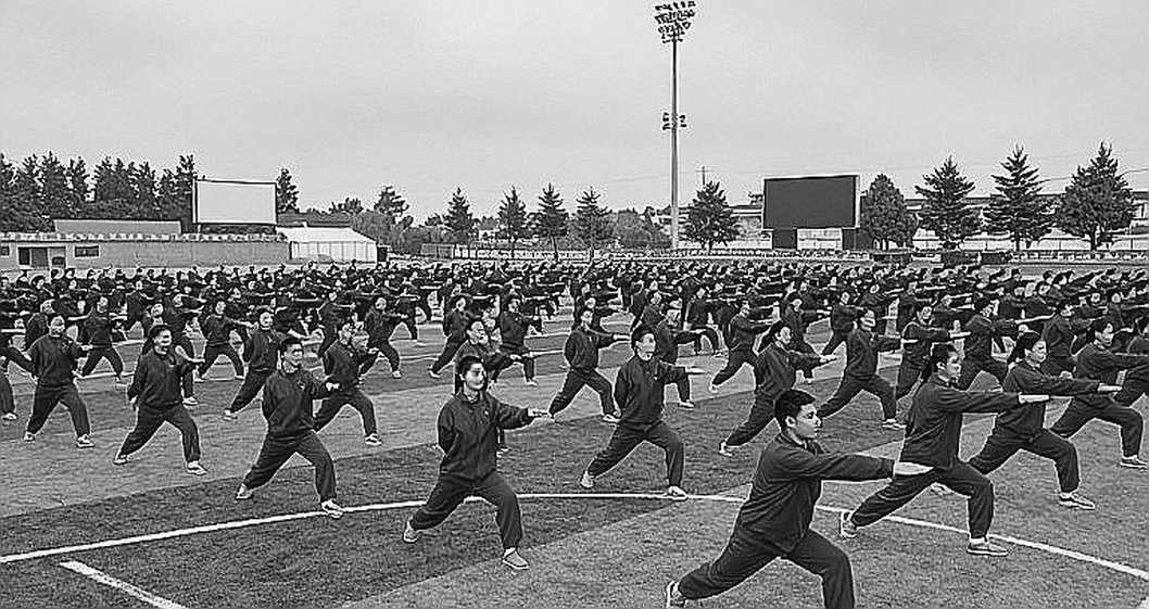 Vết nứt ở Hòa Xuân: Khi cơ thể viết bản cáo trạng trước cả trận đấu