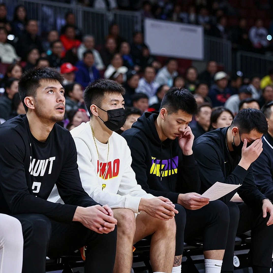 Trae Young khoác áo Washington: thương vụ bị chôn trong một thông cáo từ thiện